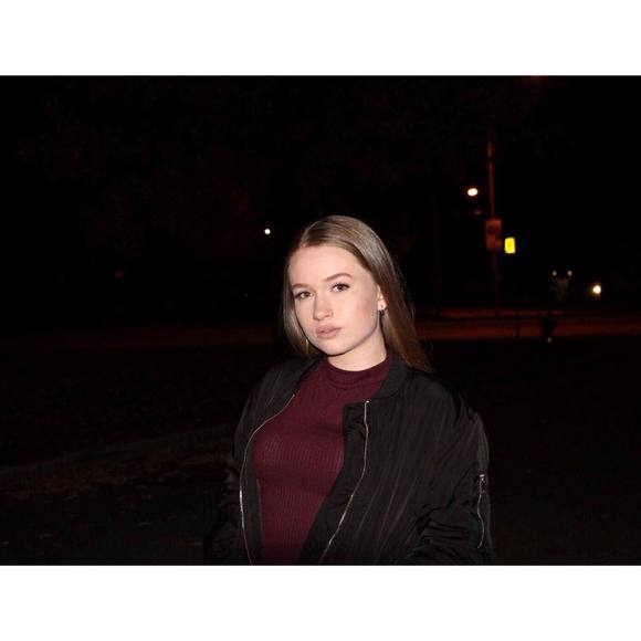 Meet your Posher, Marianne - Picture 1 of 1